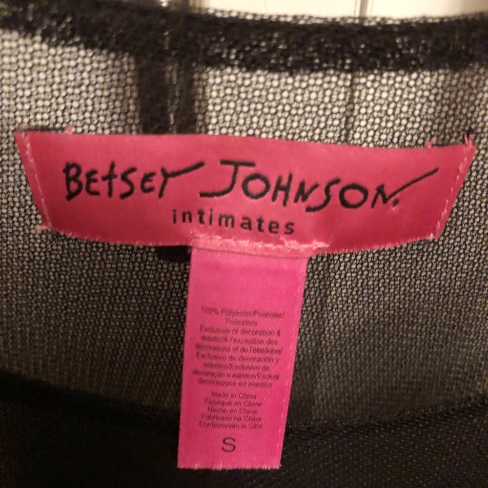 Betsey Johnson intimate floral wear/Summer top - Picture 4 of 4